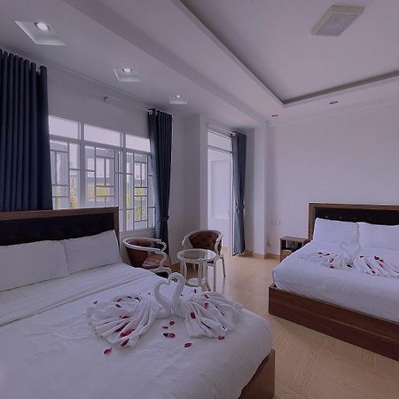 Phuong Vy Hotel Da Lat Exterior photo